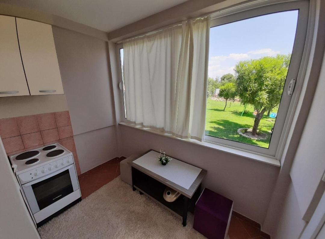 Apartment Helena Airport Podgorica Luaran gambar