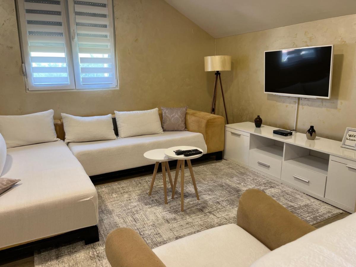 Apartment Helena Airport Podgorica Luaran gambar
