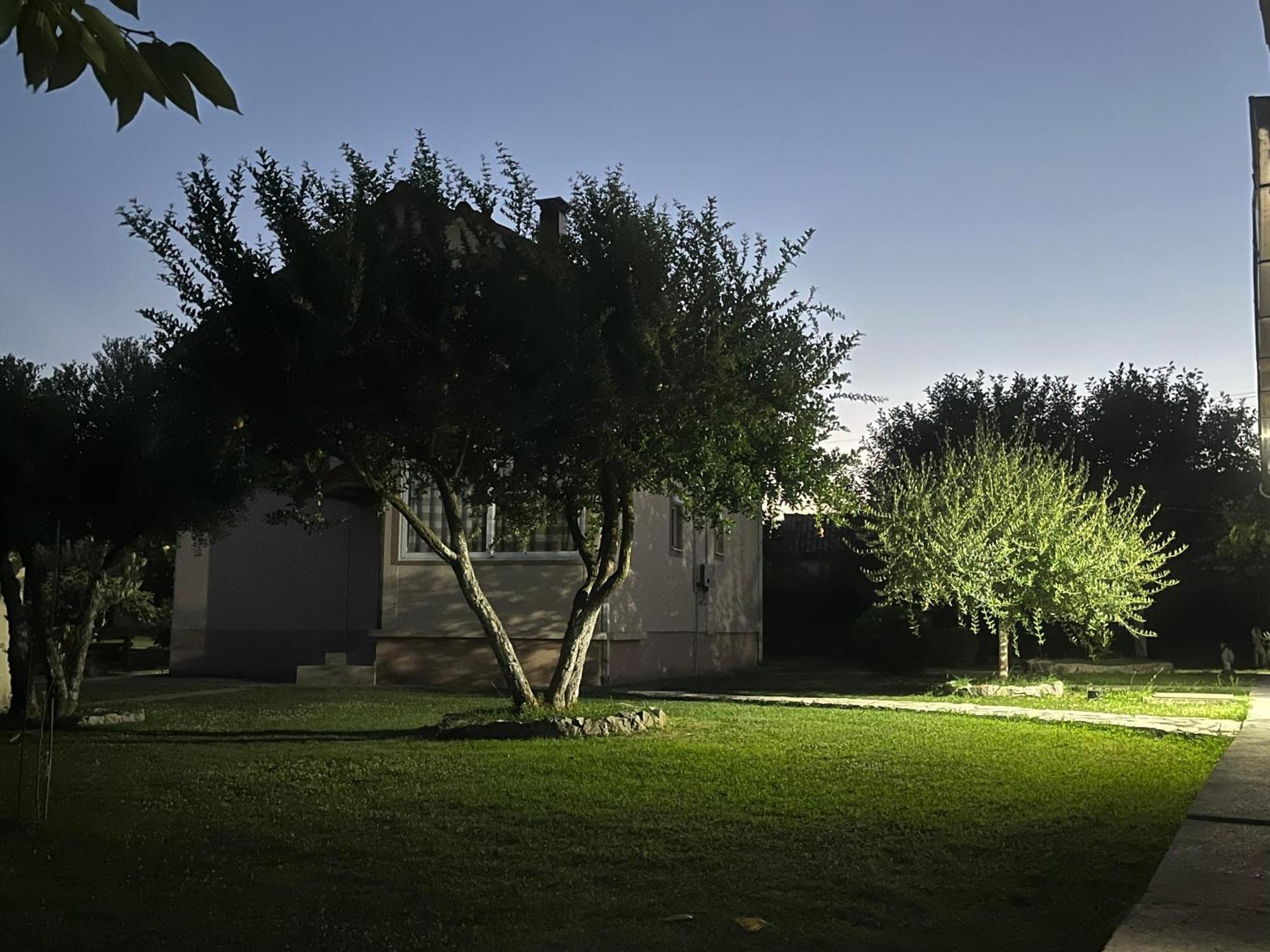 Apartment Helena Airport Podgorica Luaran gambar