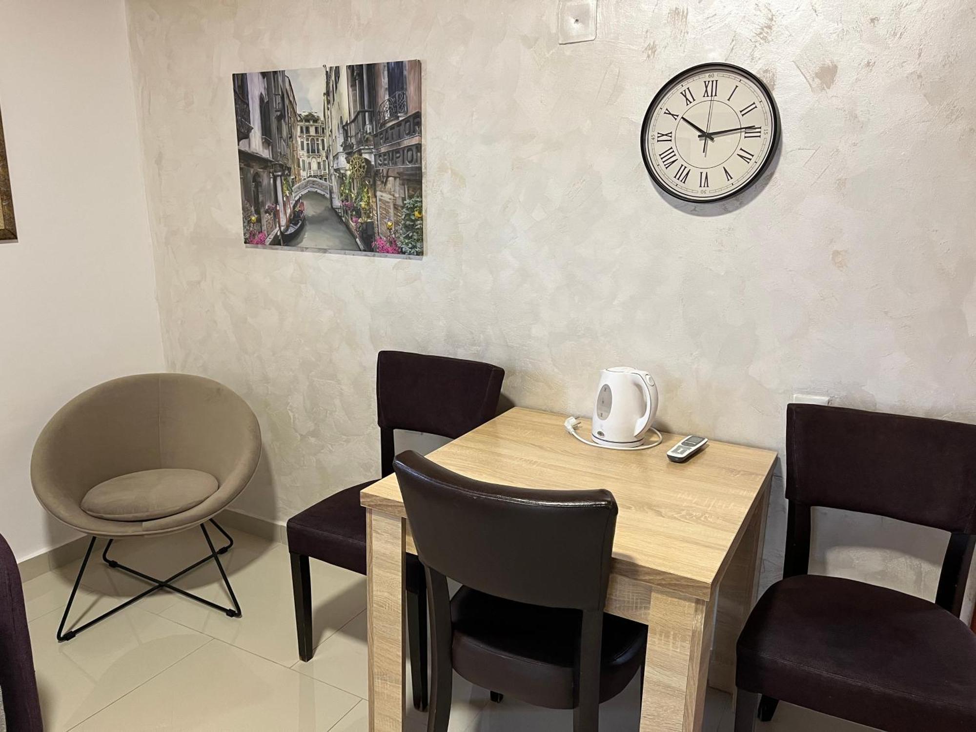 Apartment Helena Airport Podgorica Luaran gambar